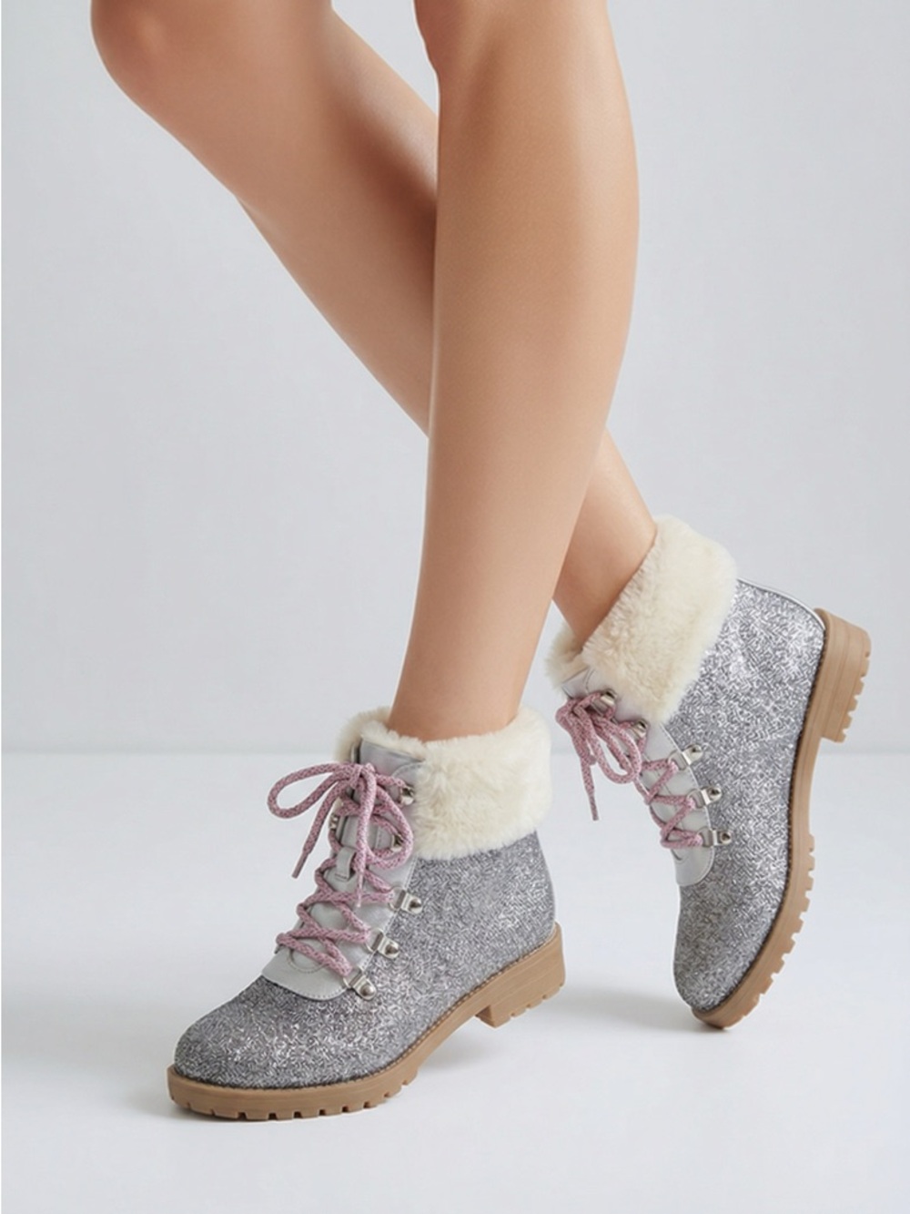Juicy Couture Girls' Silver Glitter Hiker Ankle‎ Boots Size 5 Winter glamour